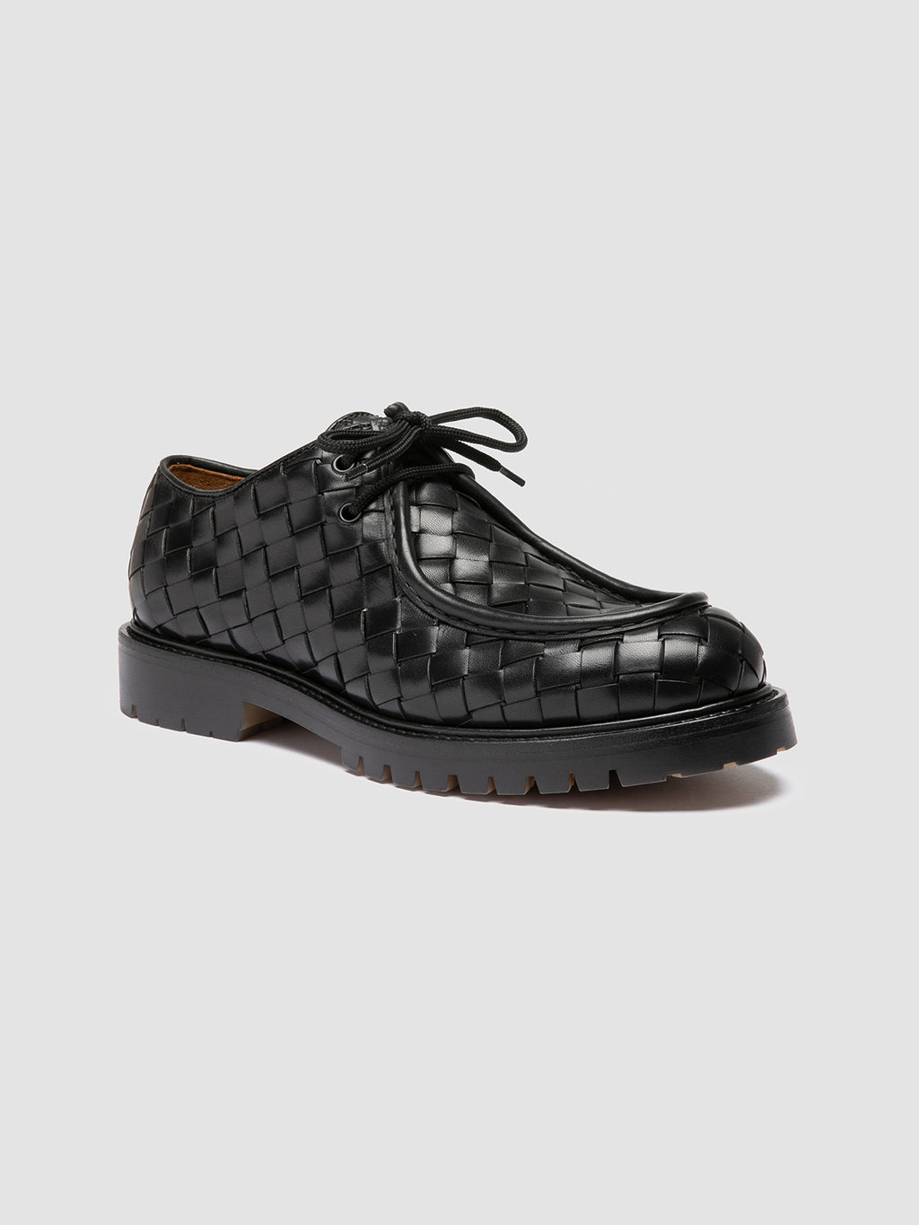 BOSS 015 - Derby in Pelle Nera