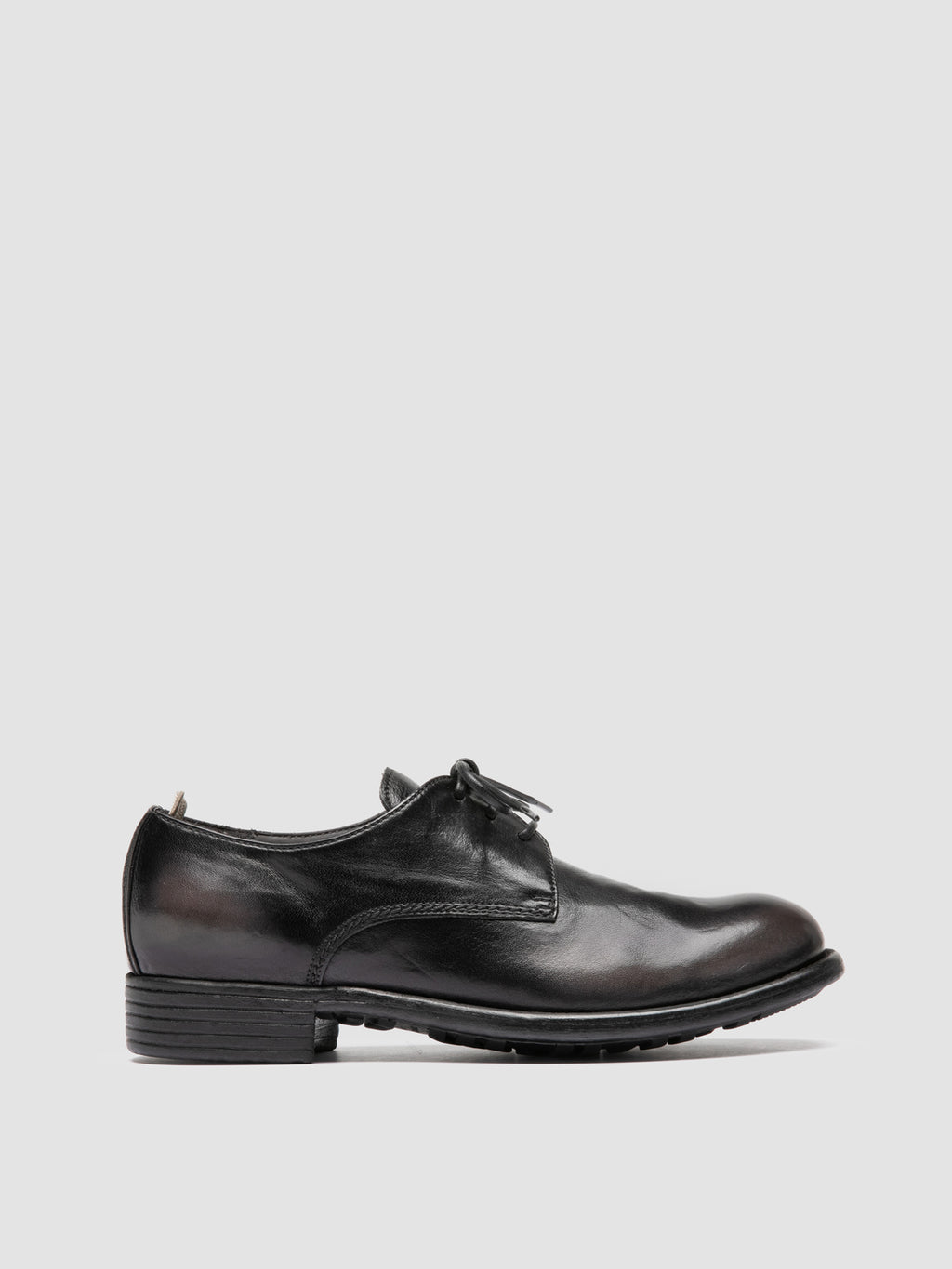 CALIXTE 068 - Derby in Pelle Nera