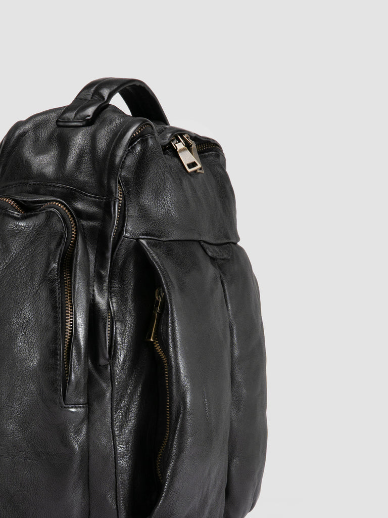 HELMET 047 - Zaino in Pelle Nera