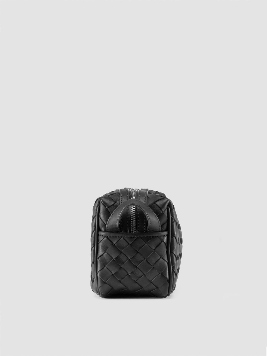 ARMOR 014 - Borsellino in Pelle Intrecciata Nera - image 3,side view