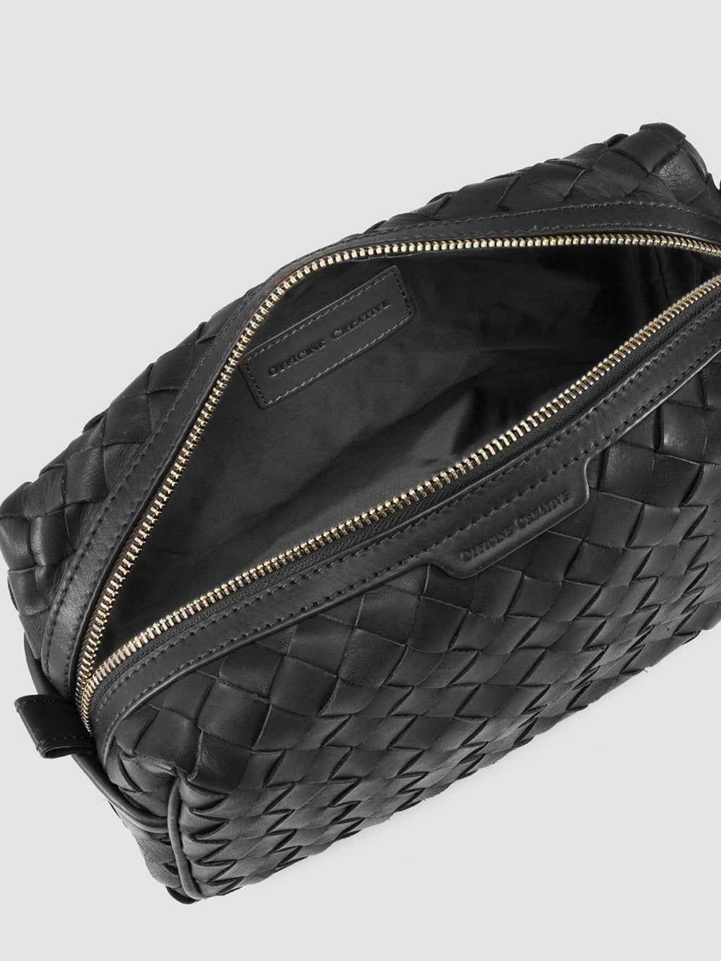 ARMOR 014 - Borsellino in Pelle Intrecciata Nera - image 6,side view