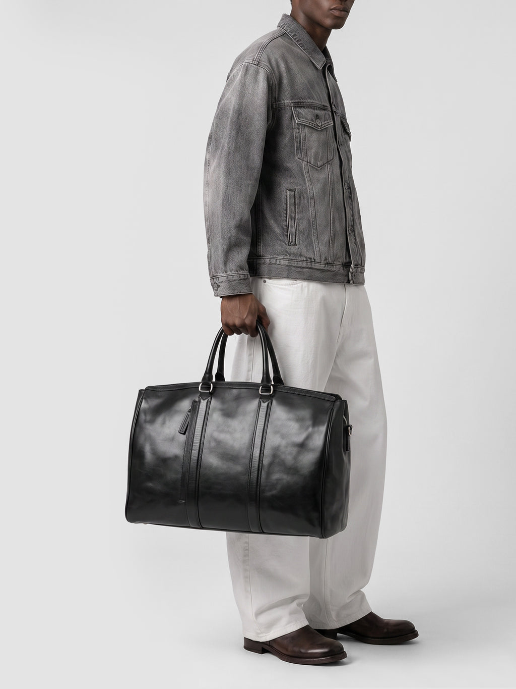 QUENTIN 009 - Borsa in Pelle Nera - image 2,side view