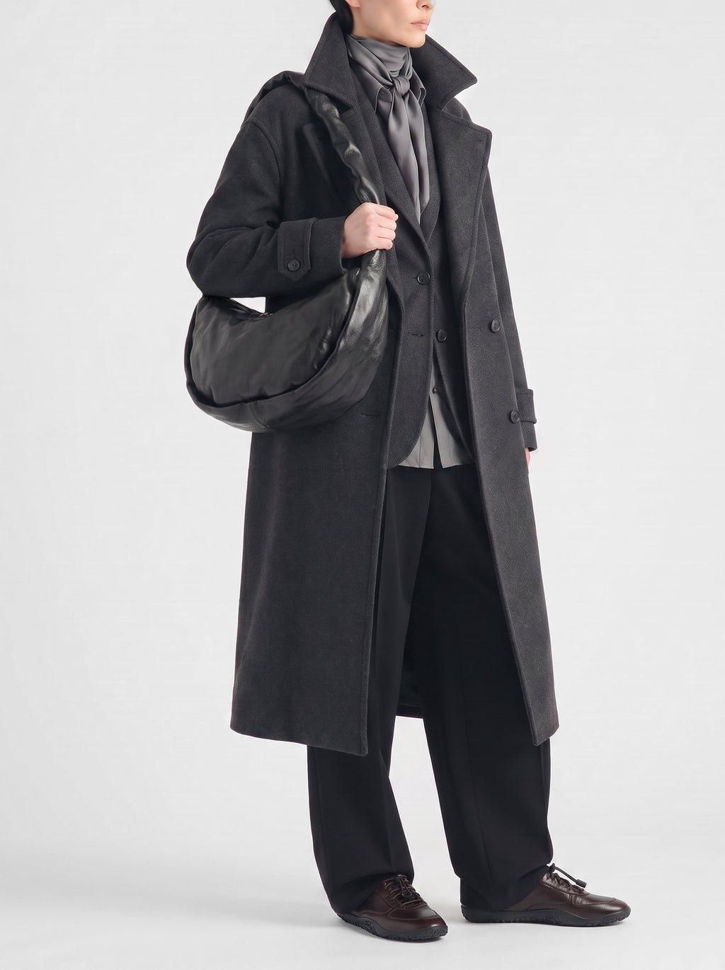 BOLINA 046 - Borsa Crossbody in Pelle Nera - image 2,side view