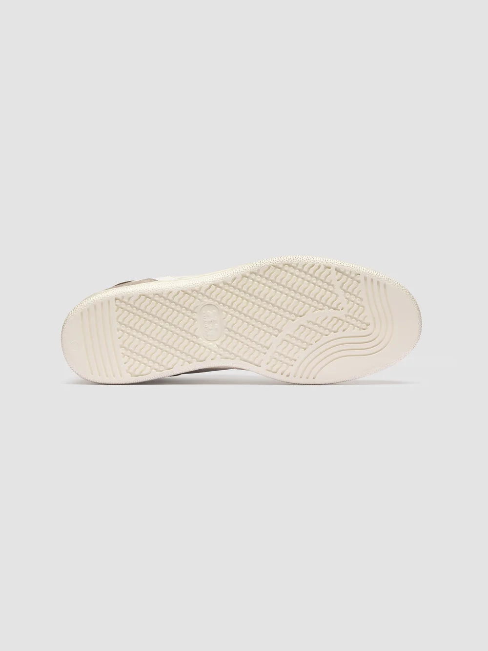 THE ANSWER 101 - White Nubuck Low Top Sneakers - image 5,side view