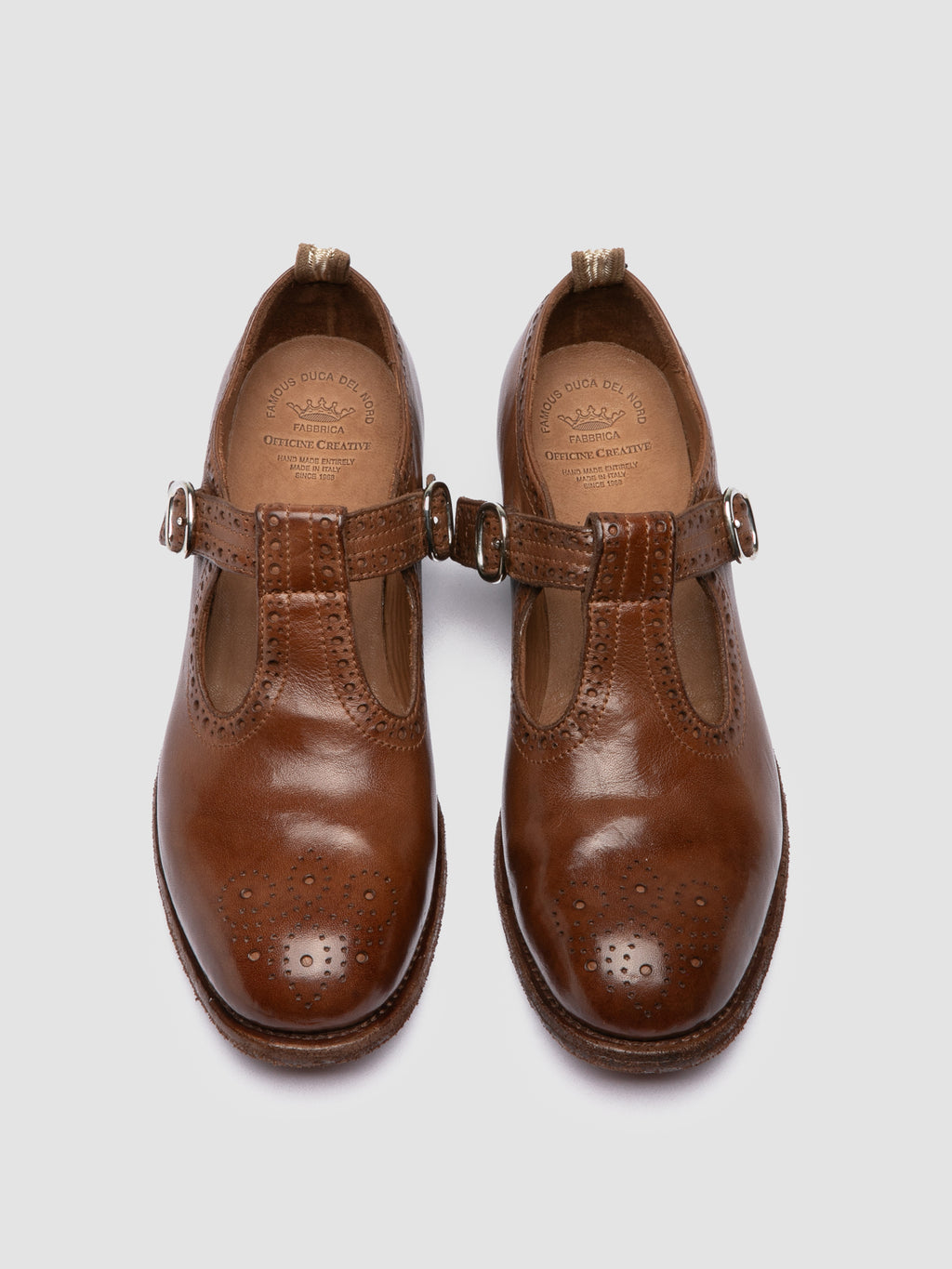 KALLIOPI 004 - Scarpe con Cinturino a T in Pelle Marrone - image 2,side view