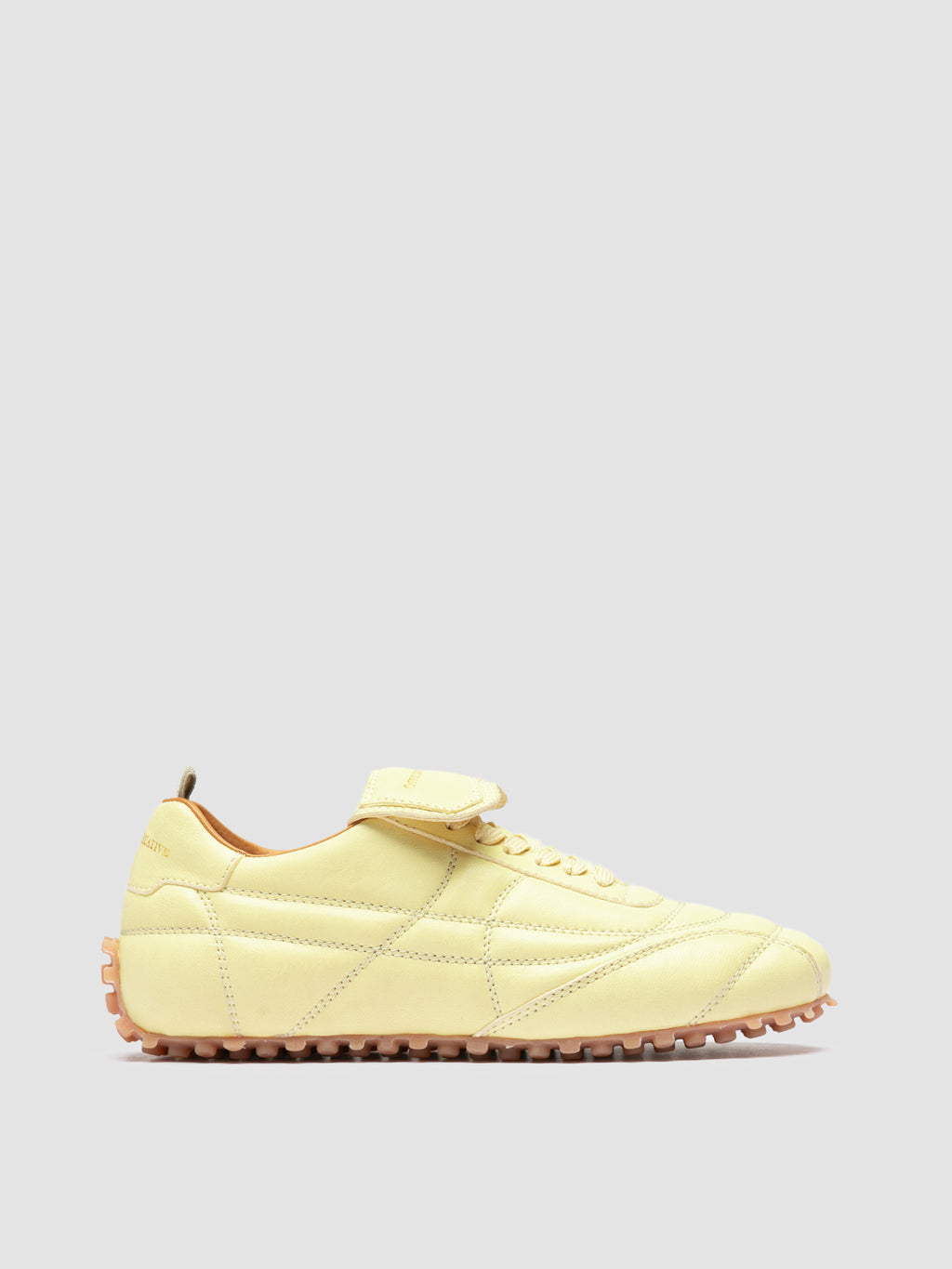 STRIKER 101 - Sneaker Bassa in Pelle Gialla - image 1,side view