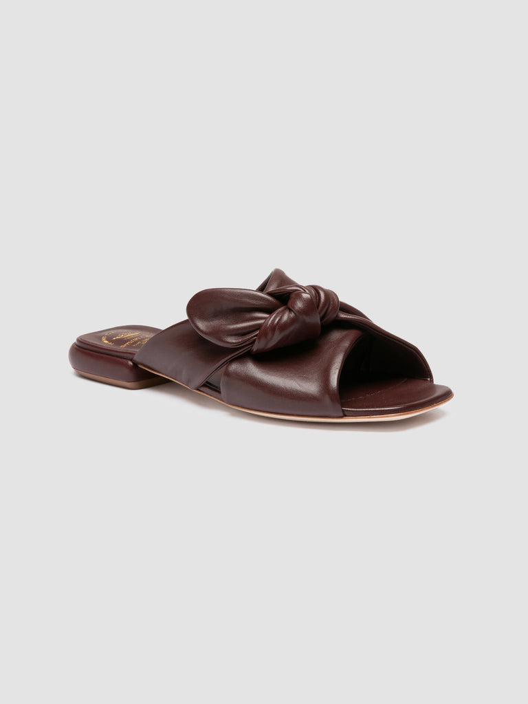 SUKI 007 - Slide in Pelle Bordeaux