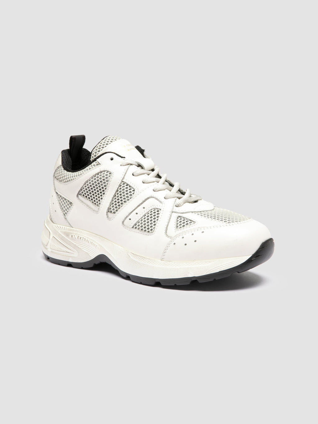 SUPURBIA 101 - White Leather & Mesh Low Top Sneakers