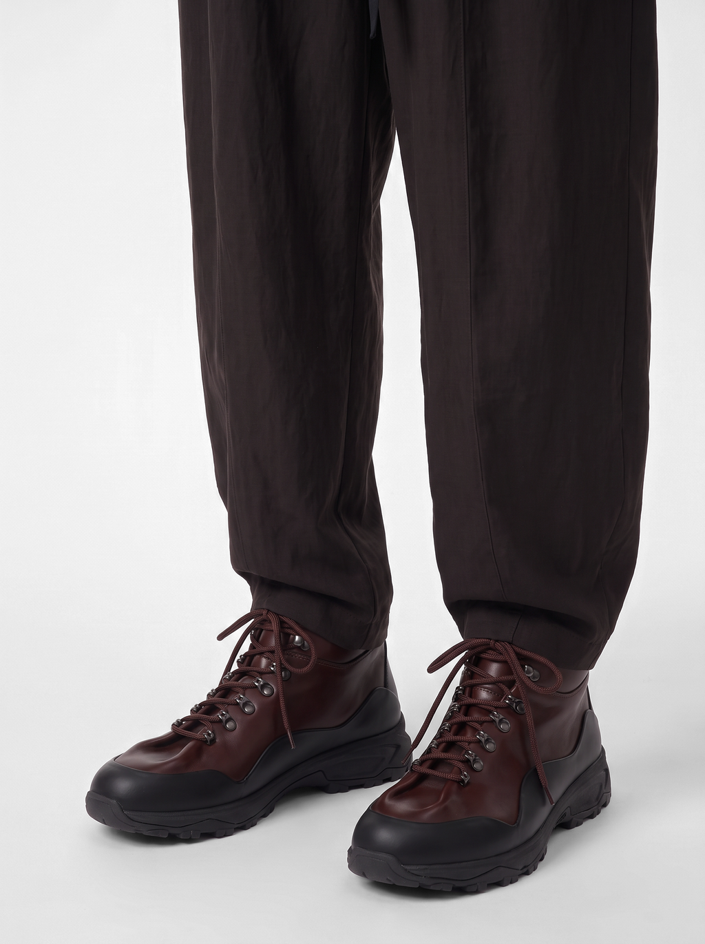 ITINERE 002 - Stivali Stringati in Pelle Marrone