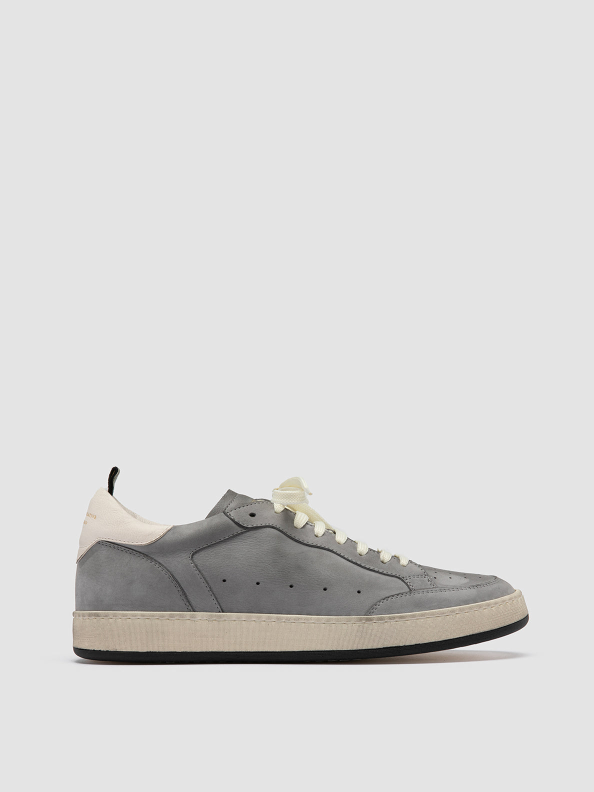 Officine Creative MAGIC 002 Sneakers Basse in Nabuk Grigio