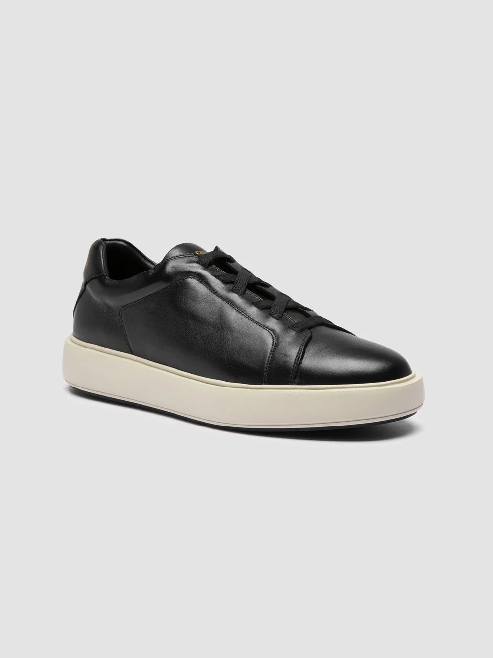 SLOUCH 001 - Sneaker Basse in Pelle Nera - image 3,side view