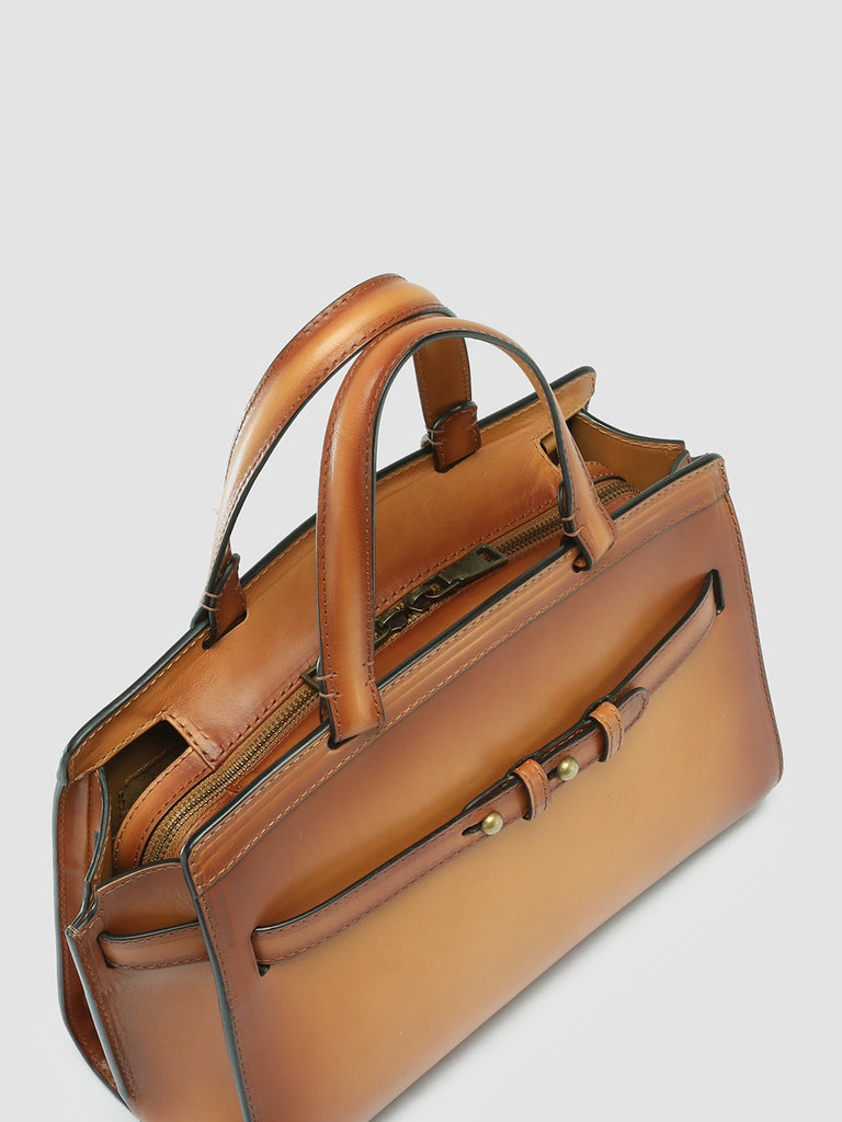 SADDLE 01 - Brown Leather Shoulder Bag