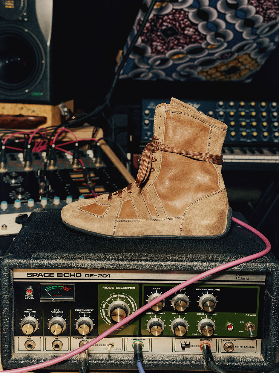 sneakers-per-lei