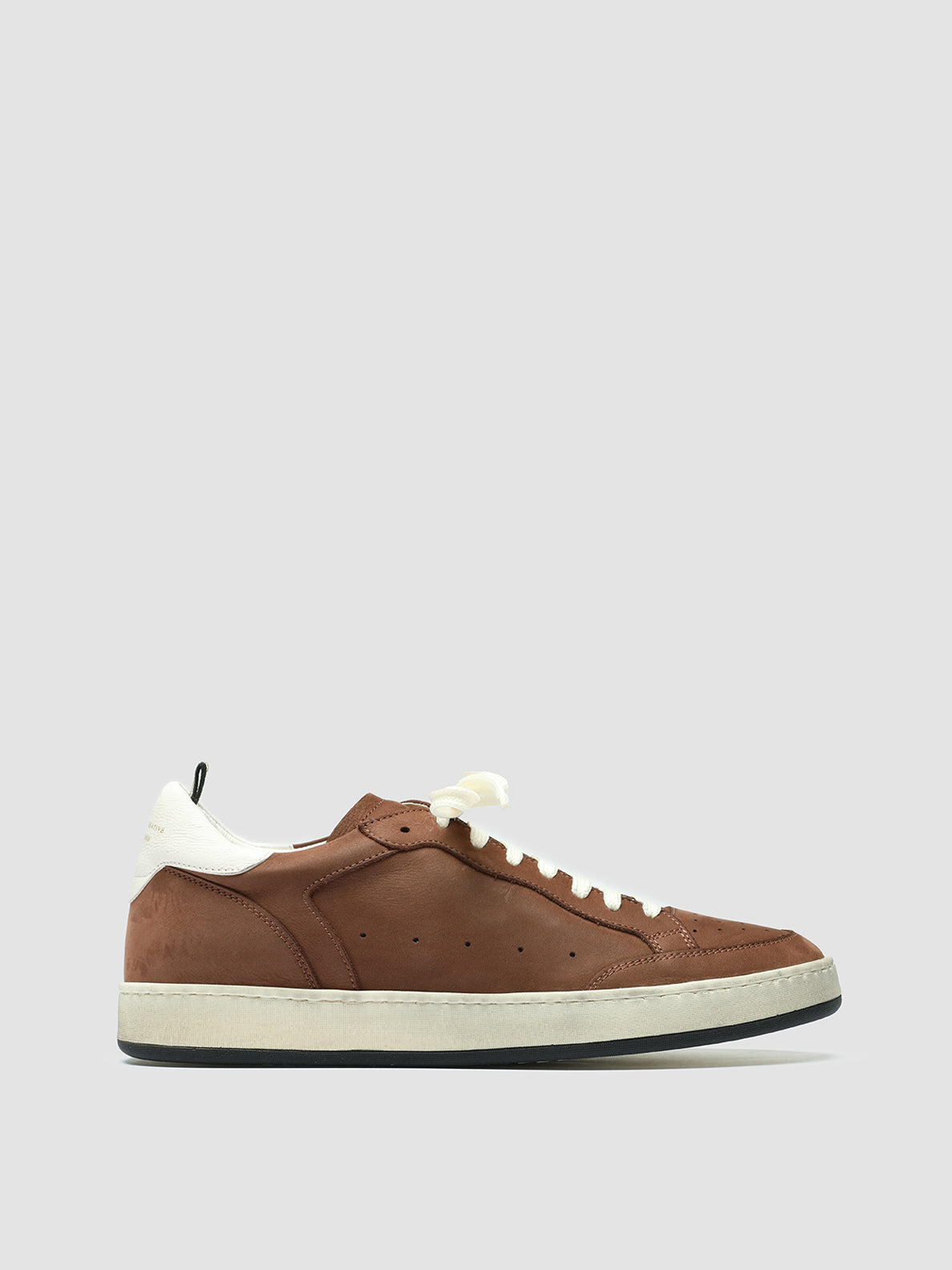 Officine Creative MAGIC 002 Sneakers in Nabuk Marrone